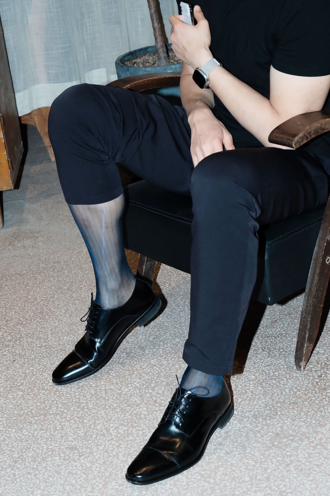 The Hidden History of Hosiery: From Royal Silk Stockings to Modern Sheer Fashion - SHÉR