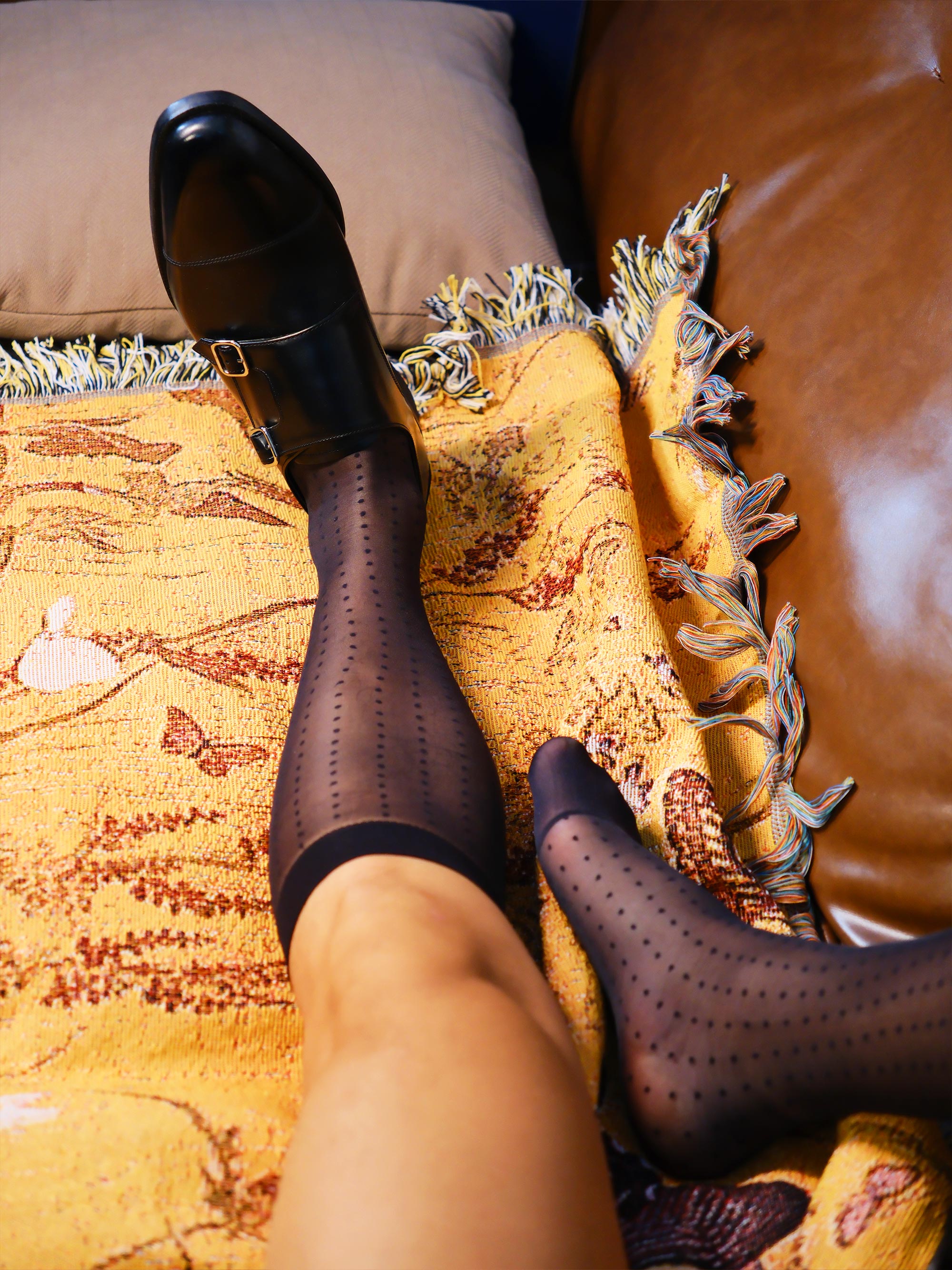 Polka Dot Inspired Sheer Men’s Socks – Artistic Pattern with Misty Texture