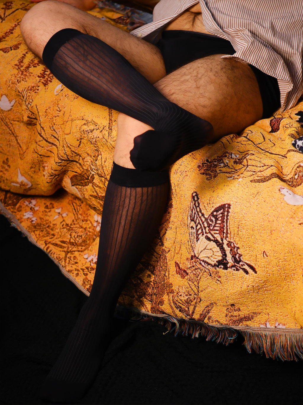 Matte-Stripe Gloss Contrast Sheer Men’s Socks – Sophisticated Texture Design