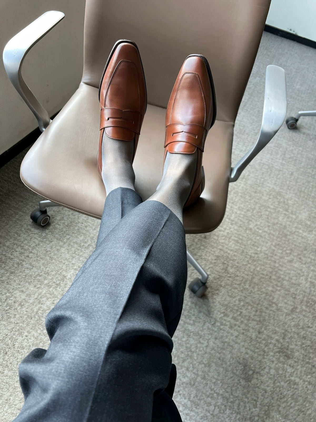 Silver Mist Sheer Men’s Socks – Gloss Touch Collection - SHÉR